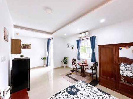 Cho thuê Studio Bancong Thành Thái Q10 - Thang máy