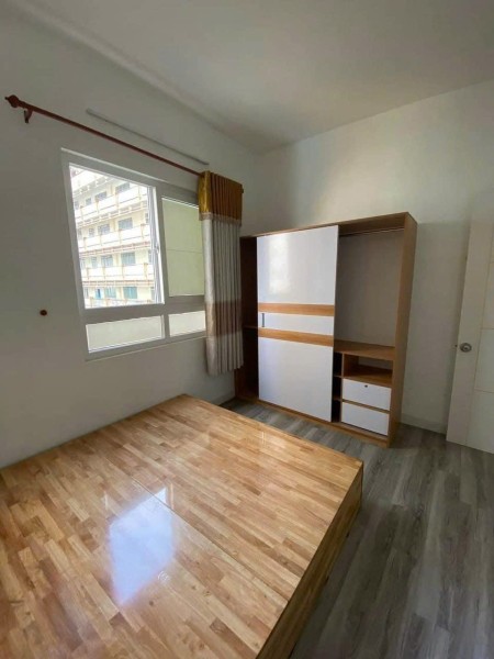 Chung cư Ngô Gia Tự, Hòa Hảo, Q10, 2PN, WC, 70m2, 10tr/tháng.