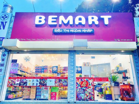 Mặt bằng 2 mặt tiền đường, đối diện công viên, nhà thi đấu đa năng.