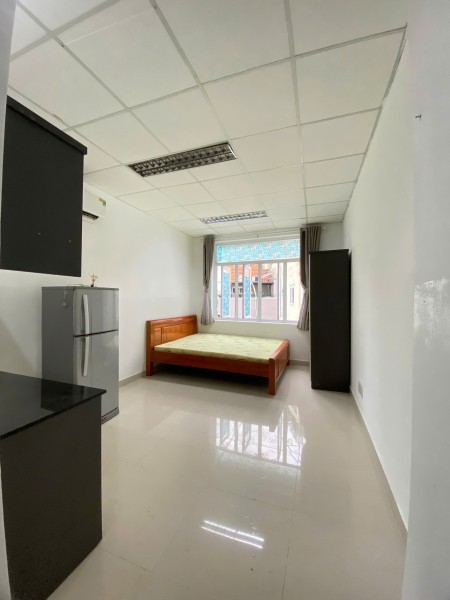 PHÒNG TRỌ CỬA SỔ LỚN ĐƯỜNG ĐIỆN BIÊN PHỦ, NGÃ TƯ HÀNG XANH, GẦN HUTECH, XVNT, QUẬN 1