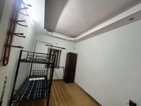 CHO THUÊ PHÒNG 15m2 TẠI NGÃ TƯ NGUYỄN TRÃI - KHUẤT DUY TIẾN