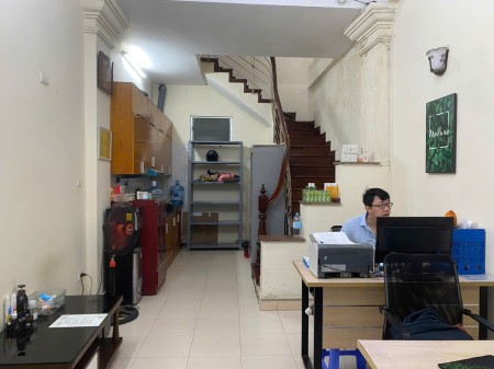 Cho thuê nhà nguyên căn Phố Vạn Phúc, Ba Đình. Vừa ở vừa kinh doanh. Chỉ 10tr