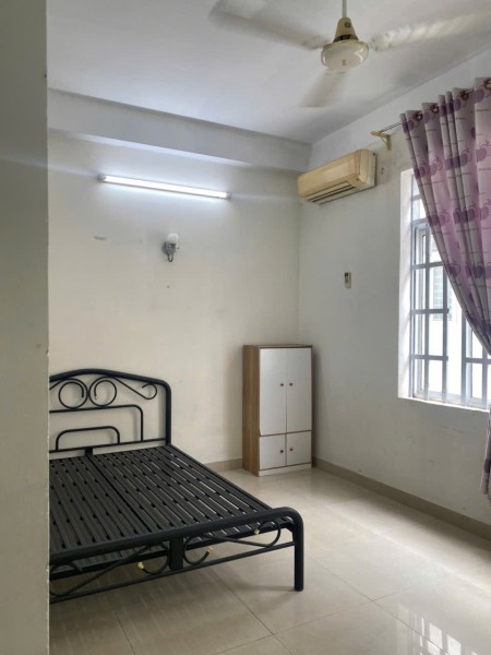 Tìm 1 Khách Nữ, 1 Xe, Ngay ĐH Văn Lang - Phòng Có Kệ Bếp, Cửa Sổ Trời