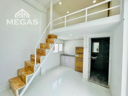 Cho thuê phòng đẹp như mơ – gác cao, ban công thoáng, đủ nội thất – 3/2, Q11