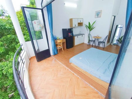 Cho thuê phòng ban công 30m2 Hoàng Dư Khương quận 10 kế bên đại học ngoại ngữ tin học Huflit