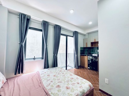 CHDV MỚI 100% NHÀ THANG MÁY BAN CÔNG RIÊNG CỰC KỲ THOÁNG