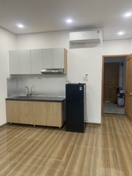 CHO THUÊ PHÒNG , CÓ BAN CÔNG 3.5TR. GẦN NGÃ TƯ THỦ ĐỨC KHU CNC, ĐH FPT HUTECH, TÀI CHÍNH, SPKT