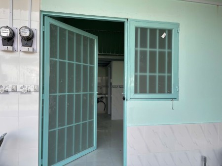 Cho thuê phòng 25m2 mới xây 100%, có gác lững tại 492 Ca Văn Thỉnh