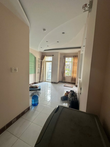 Tìm người ở ghép khu vực Cao Lỗ Quận 8, Cách Parcmall 300m