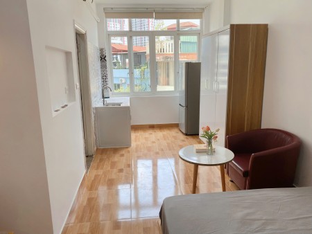 Chính chủ cho thuê phòng studio 25m2 khu vực Dịch Vọng Hậu
