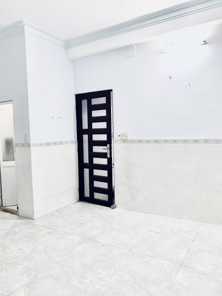 Nhà mới cho thuê phòng, gần sân banh cây sộp, Nguyễn Văn Quá - CViên PMQTrung