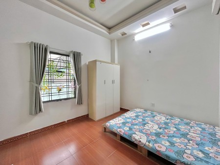 TRỐNG STUDIO ĐẦY ĐỦ TIỆN NGHI CÓ NƯỚC NÓNG LẠNH Ở HUỲNH VĂN NGHỆ GẦN CHỢ PHẠM VĂN BẠCH TÂN BÌNH