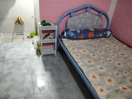 Mình muốn nhượng lại phòng có đầy đủ nội thất. Phòng ở gần chợ Việt Lập. Gần cooptra Linh Trung