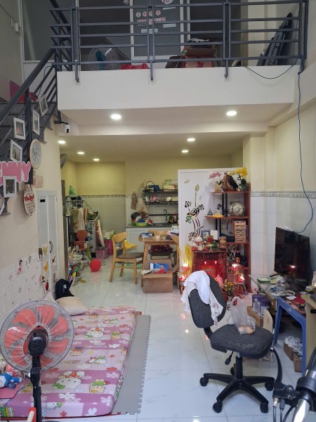 CHO THUÊ NHÀ NGUYÊN CĂN 3 PHÒNG 2 TOILET