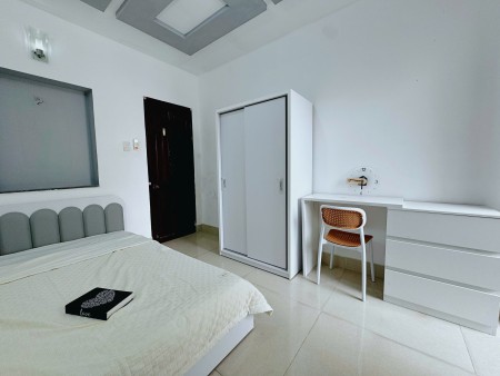 Phòng mới 30m2 ban công thoáng full nội thất ngay Nguyễn Văn Đậu, Bình Thạnh