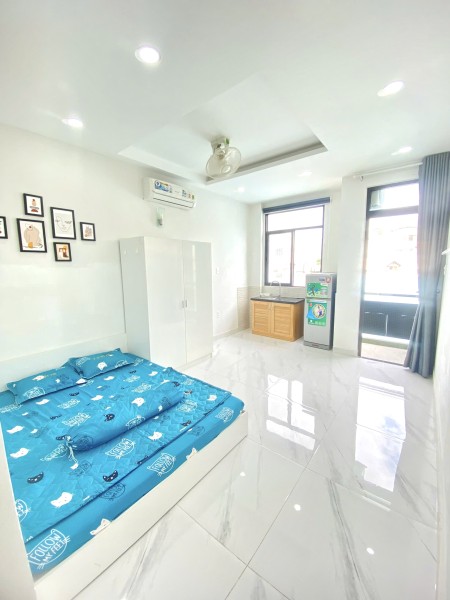 Phòng 35m2 ban công gần Ngã Tư Hàng Xanh, ĐH Hồng Bàng, Quận 1 ở Điện Biên Phủ Bình Thạnh