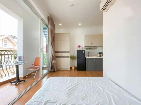 STUDIO BAN CÔNG SIÊU THOÁNG – FULL NỘI THẤT, GẦN ETOWN, ĐH UFM, ĐH IUH, HỌC VIỆN HÀNG KHÔNG, SÂN BAY