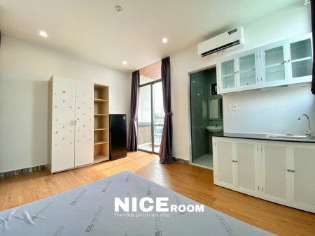 Cho thuê phòng ban công, full nội thất, máy giặt riêng gần Văn Lang, IUH, ở được 4 người thoải mái