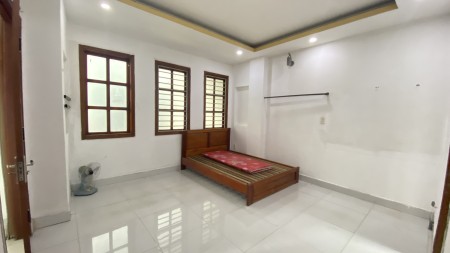 THUÊ PHÒNG 669 ÂU CƠ (Cách ĐH Văn Hiến 400m) - Tự tin nhà mặt tiền có giá dịch vụ rẻ nhất Tân Phú