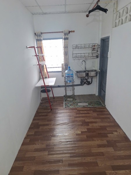 Phòng trọ sinh viên 1tr9 (ưu tiên nữ), cửa sổ, ngay Hàng Xanh HCM.