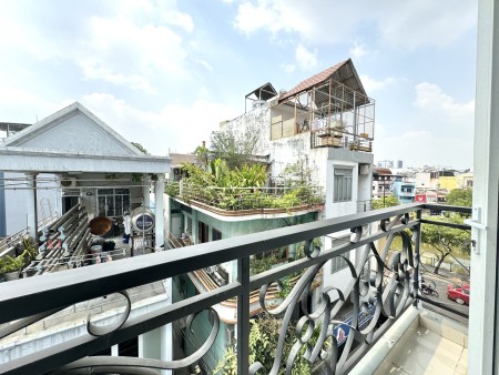 Đi đến slide 8
