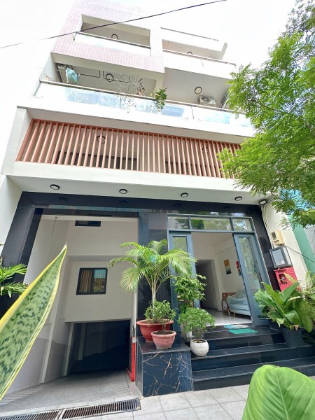 Phòng mới 30m2 ban công thoáng mát ngay Nguyễn Văn Đậu Bình Thạnh gần Đại học Công Nghiệp TP.HCM