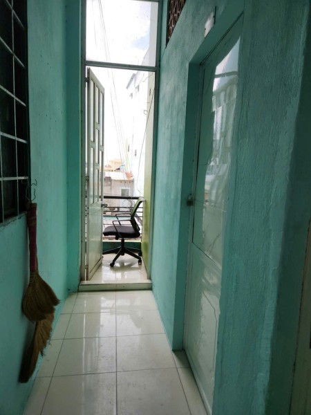 Chính chủ cho thuê phòng 20m2,Tân Hòa Đông, P14, Q6. Giá : 2,5triệu. LH : 0918410614.