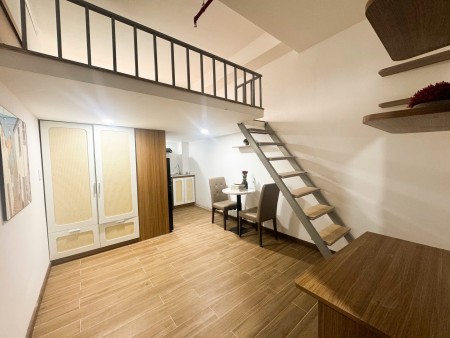 Phòng trọ Duplex ở được nhiều người full nội thất mới 100% có bảo vệ thang máy gần đại học Văn Lang