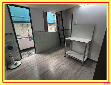 Phòng Bùi Viện ttâm Q.1, full nội thất, có BAN CÔNG, có GÁC