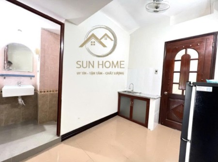 STUDIO Ban công - Q10 gần ĐH Bách Khoa, Kinh Tế, Y Phạm Ngọc Thạch