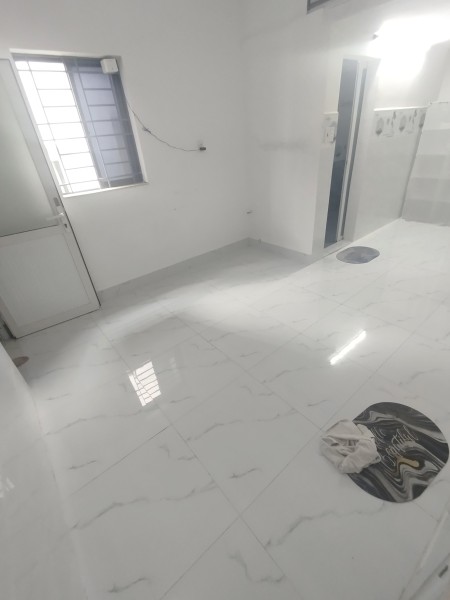 Phòng máy lạnh có gác rộng 30m2. Đường Phan Văn Trường. Bến Thành. Quận 1