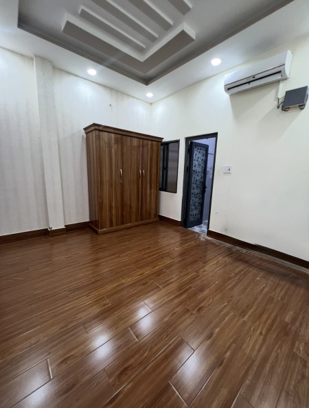 Cho thuê phòng trọ cao cấp trong Nhà Phố Nguyên Căn