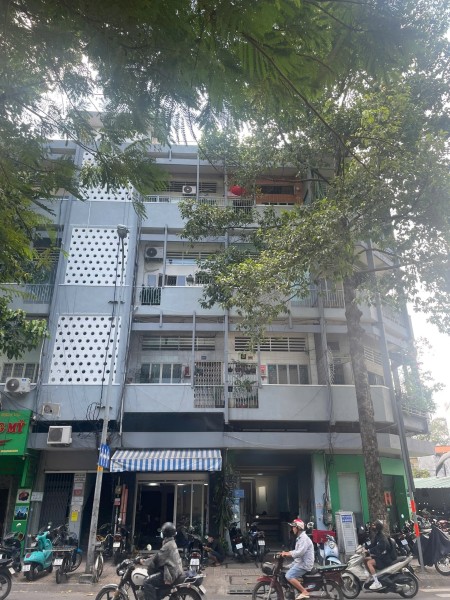 Cho thuê căn hộ 99,8m2 giá 9tr/tháng tại quận 5