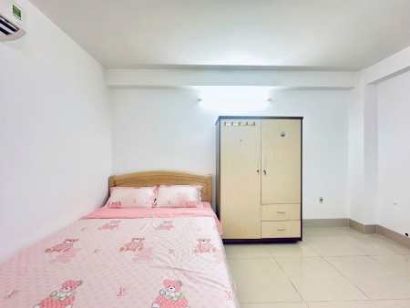 Cho thuê phòng trọ Quận 10, đường Đất Thánh, có cửa sổ thoáng, gần ĐH Bách Khoa – ĐH Kinh Tế