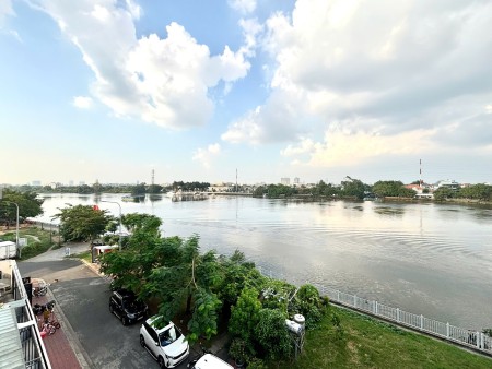 Đi đến slide 8