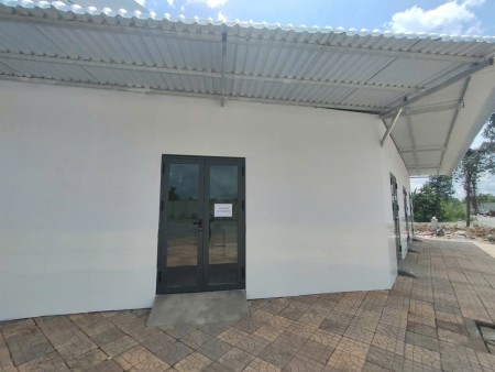 PHÒNG MỚI XÂY MẶT TIỀN NGAY GÓC KDC HƯNG PHÚ 1