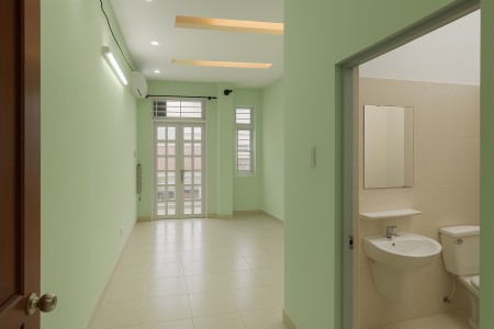 phòng mới - sạch hổ trợ 500k tiền dọn vào trươc/ 15/8