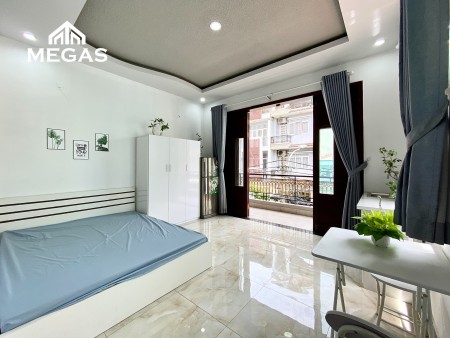 STUDIO BAN CÔNG ĐÓN NẮNG TRỜI BAO CHILL - FULL NỘI THẤT - NẰM NGAY CON ĐƯỜNG ĂN UỐNG QUẬN 7