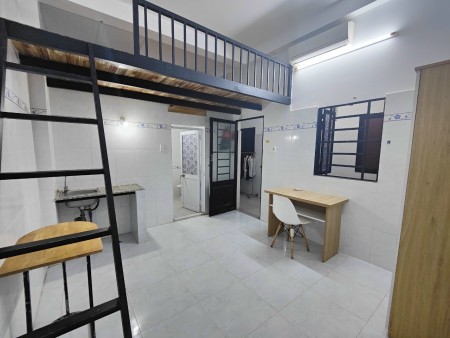 Phòng GÁC, THOÁNG VIEW BAN CÔNG thoáng ngay Khuông Việt, Đầm Sen