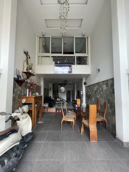 Cho thuê mặt bằng mặt tiền 44m2 đường Lũy Bán Bích