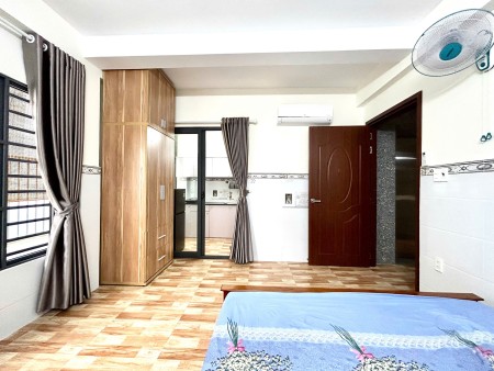 Cho Thuê Căn Hộ Mới Keng - Tách Bếp - Ban Công - Thang Máy - Máy Giặt Riêng - Gần ĐH Hutech - UEF