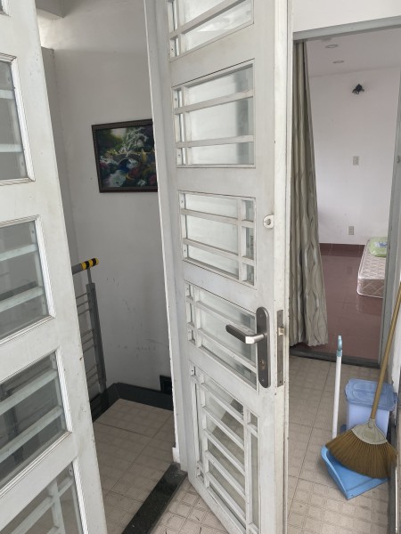 Phòng trọ 16m2 đường Lam Sơn, Q. Tân Bình - Gần sân bay TSN - Siêu yên tĩnh