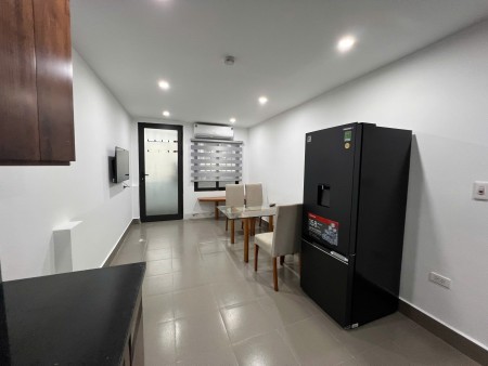 Cho thuê căn hộ CC mini 1 khách 1 ngủ (50m2) full đồ có thang máy - giá 8 triệu