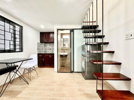 Căn Hộ Duplex _ Thang máy, Hầm Xe, Bảo Vệ _ Bạch Đằng Gần ĐH HỒNG BÀNG