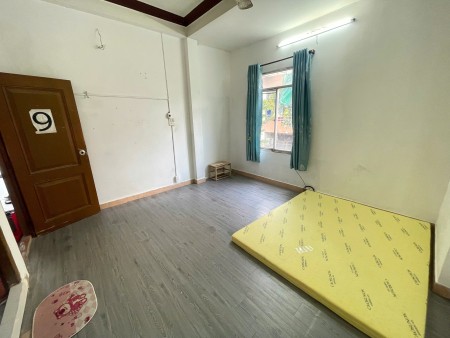 PHÒNG TRỌ KHU TRUNG TÂM TÊN LỬA CÓ MÁY LẠNH, CỬA SỔ