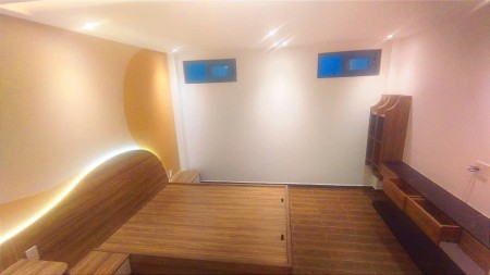 Còn 1 phòng mới xây.Đầy đủ tiện nghi. Cách đại học Công Nghiệp 400m. Đc 118/9 Lê Lợi .p1 .Gò Vấp