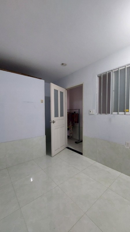Cho nữ thuê phòng giá rẻ, an ninh yên tĩnh, ngay đường Tân Sơn Nhì Quận Tân Phú
