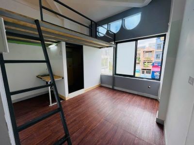 DUPLEX CỬA SỔ TRỜI NGAY HÀNG XANH