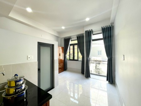 PHÒNG BAN CÔNG MỚI XÂY ĐẦY ĐỦ NỘI THẤT NGAY CHỢ BÙI MINH TRỰC, QUỐC LỘ 50