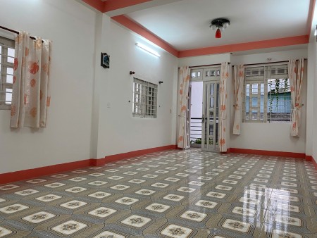 Cho thuê phòng 32m2 chưa bao gồm bếp, toilet gần Lê Văn Phan (gần Vườn Lài - Lũy Bán Bích)